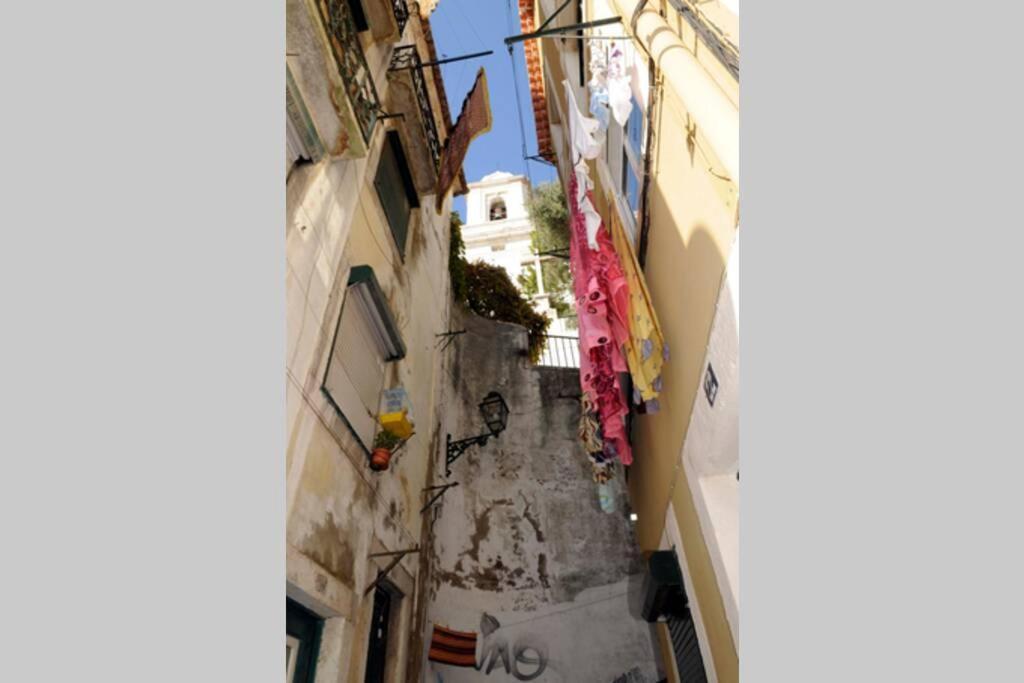 Inloveapartments - Duplex At Alfama Lisbona Esterno foto