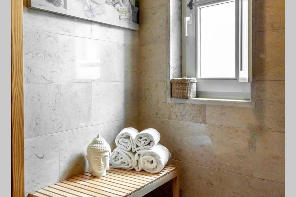 Inloveapartments - Duplex At Alfama Lisbona Esterno foto