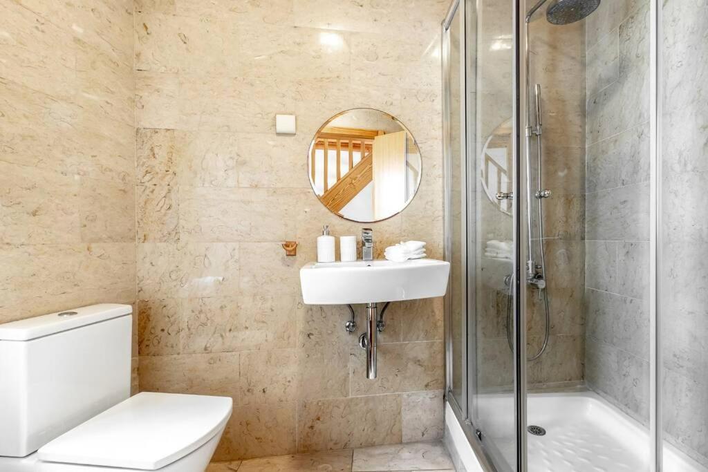 Inloveapartments - Duplex At Alfama Lisbona Esterno foto